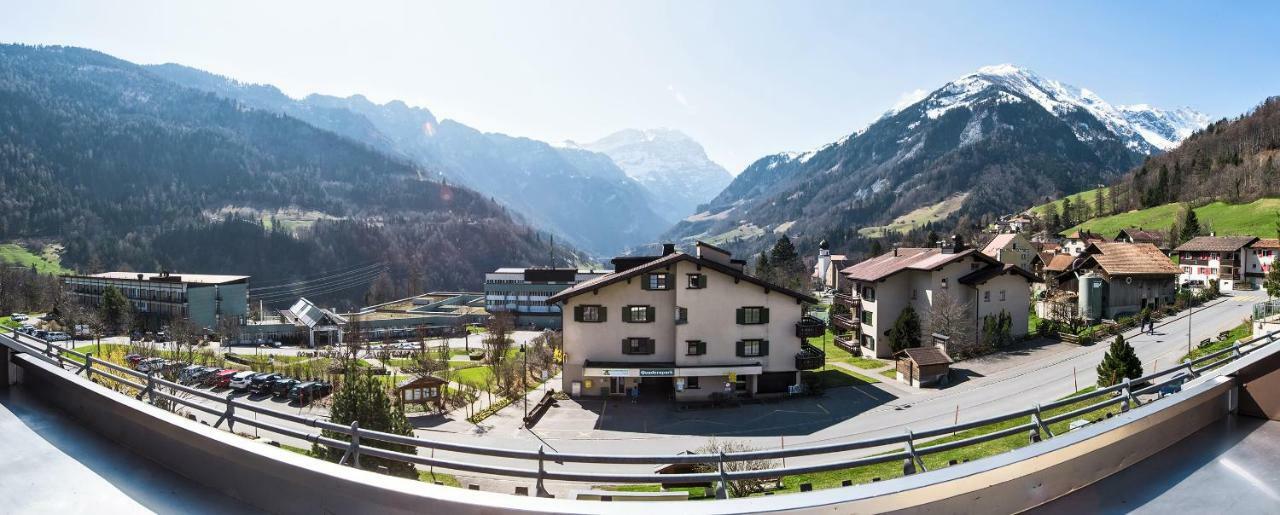 Appartementhaus-Quadern Valens ภายนอก รูปภาพ
